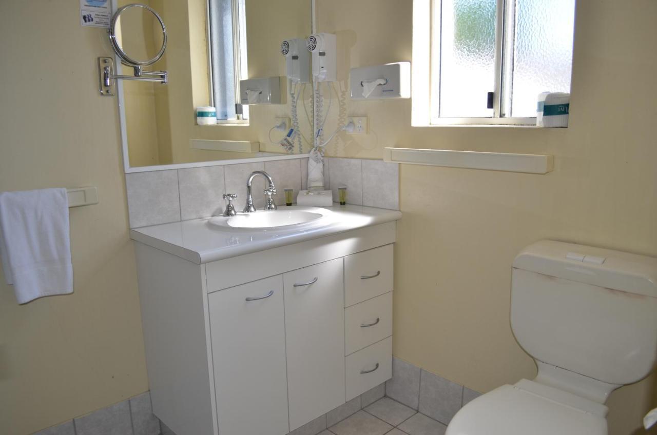 Standard Suite,974473687:JPEG